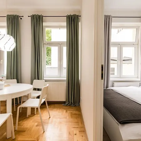 Apartment Native Czysta 5 *